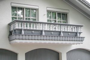 Holzbalkon-modell-alpenland